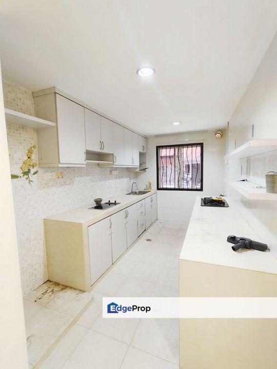 For Sale. Town House End Lot @ Villa Ros, Tampoi Indah, Johor, Johor, Tampoi