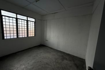 Flat Temenggong, Bandar Indahpura