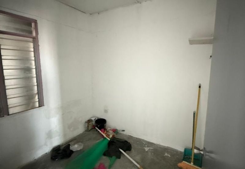 Flat Temenggong, Bandar Indahpura