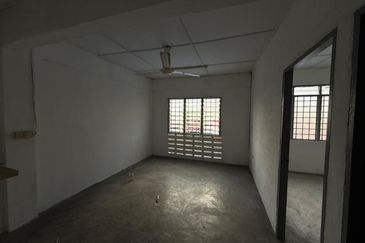 Flat Temenggong, Bandar Indahpura