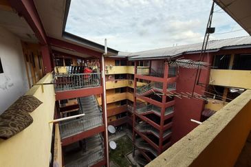 Flat Temenggong, Bandar Indahpura