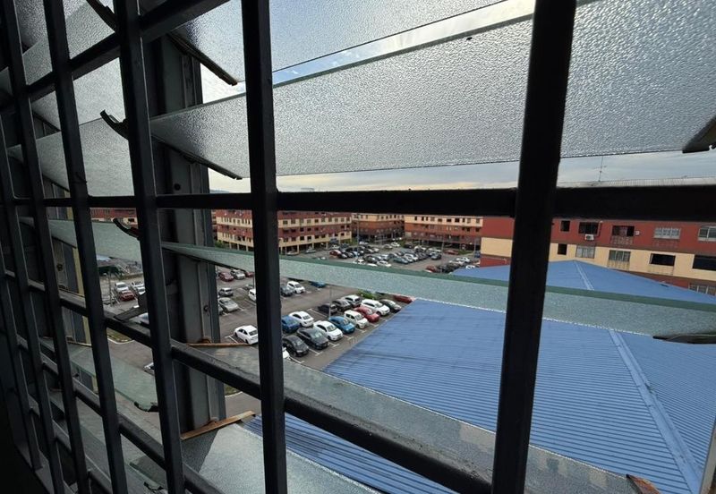 Flat Temenggong, Bandar Indahpura