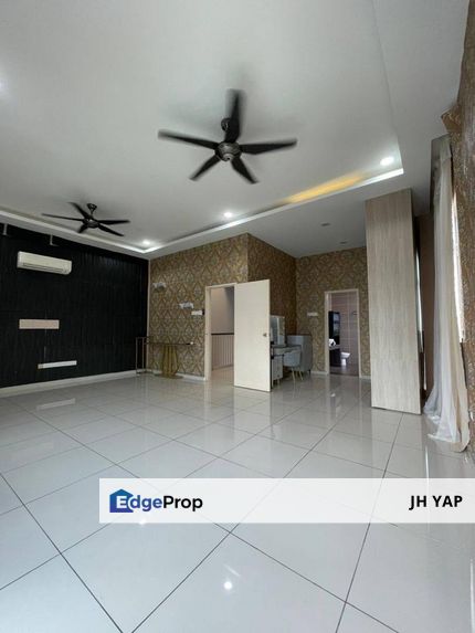 Iskandar Puteri / Taman Nusa Sentral 3-Storey Cluster House / Only Rm 1.33mil, Johor, Nusajaya