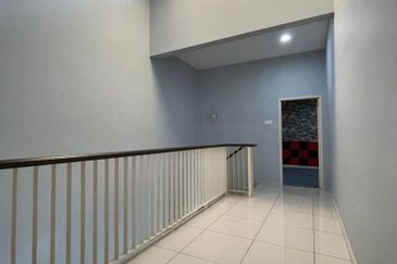 Nusa Sentral Spring Meadow