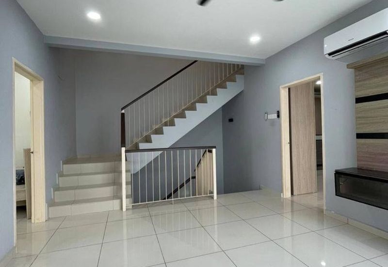 Nusa Sentral Spring Meadow