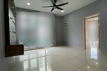 Nusa Sentral Spring Meadow