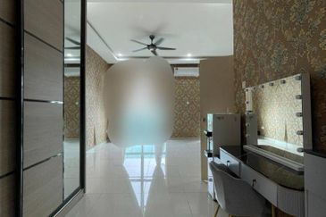 Nusa Sentral Spring Meadow