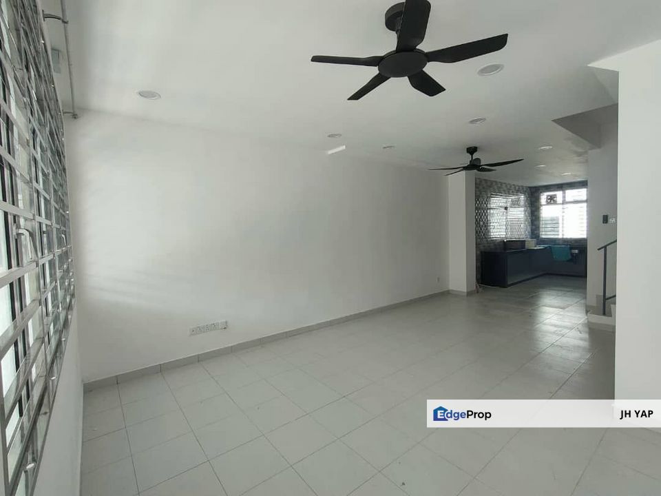 Taman Pulai Mutiara 2 For Rent / Rm1700 Only / 2.5 Storey, Johor, 