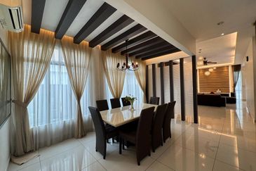 D'Lagoon, Taman Seri Austin