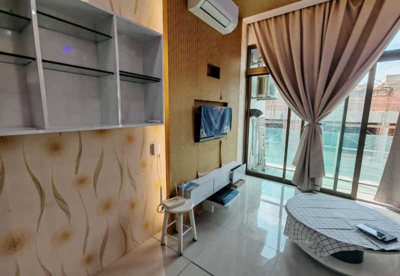 Palazio ( Pangsapuri Mayland Austin )