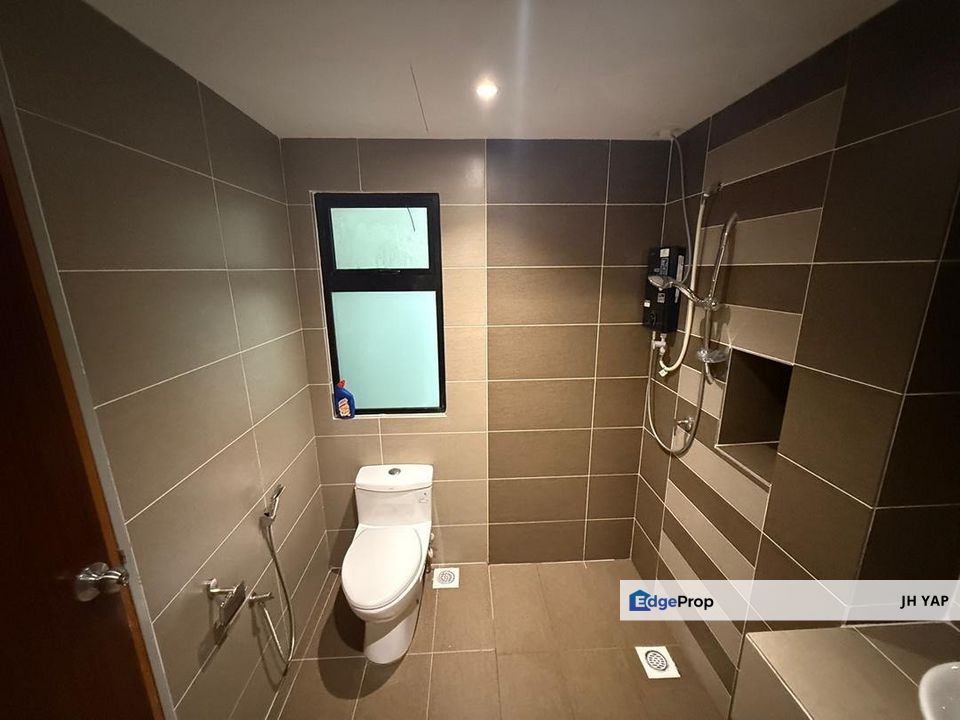 G residences 2 bedroom Fully Furnished / Renovation + Furnite Around 40k, Johor, Johor Bahru