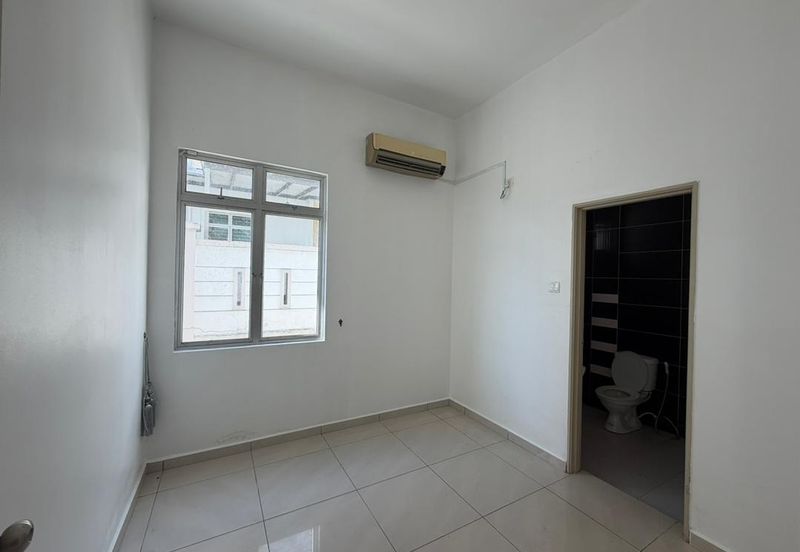 Oleander @ Kempas Utama