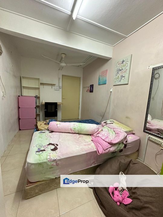 Kulai Saleng Low Cost 2 Storey Fully Renovated Full Tiles / 3 bedroom 2 bathroom Only Rm298k / Full Loan is Ok, Johor, Senai