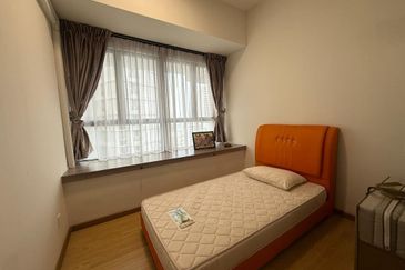 Baypoint @ Country Garden Danga Bay