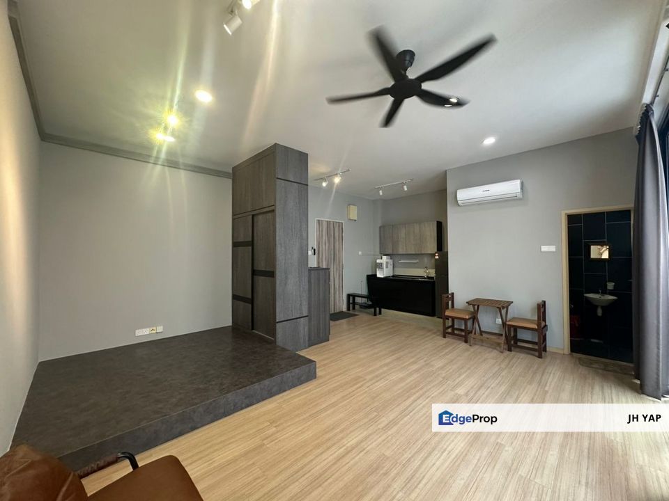 Johor Bahru Austin Cube 8 Teens Fully Furnished Good Condition High Floor Nice View with Balcony For Rent:, Johor, Johor Bahru