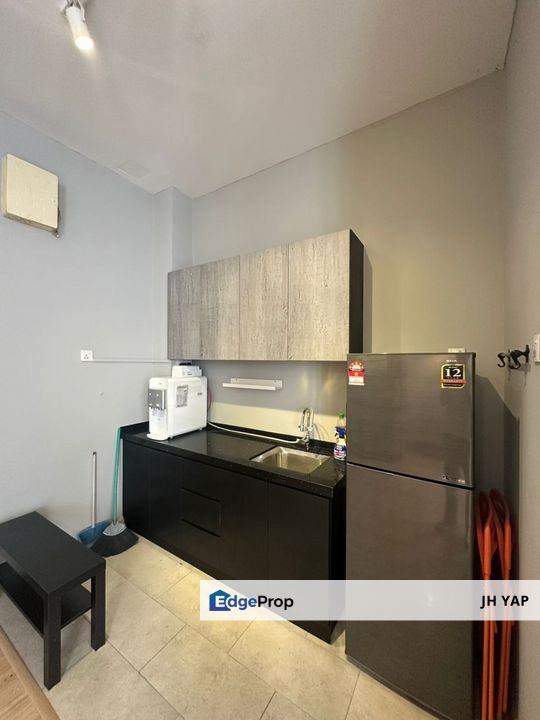 Johor Bahru Austin Cube 8 Teens Fully Furnished Good Condition High Floor Nice View with Balcony For Rent:, Johor, Johor Bahru