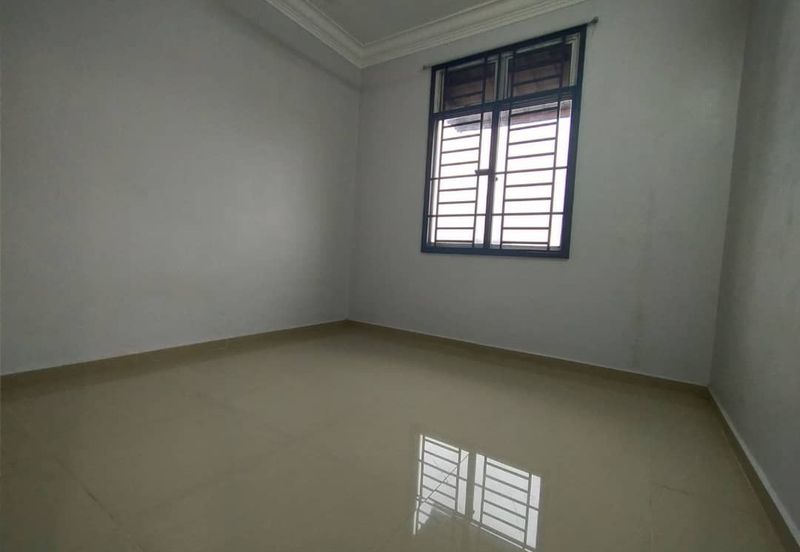 Bukit Indah Flat Limited Fully Renovated / Good For Invest / 1st Buyer can get 100% Loan
