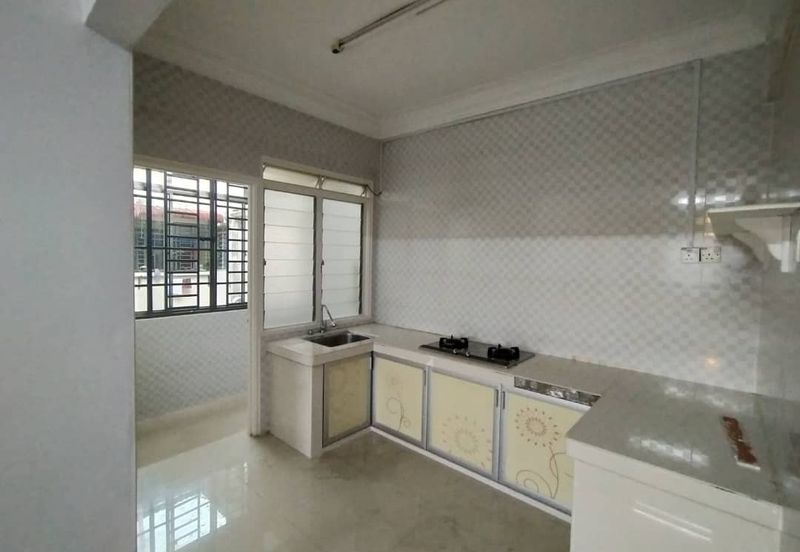 Bukit Indah Flat Limited Fully Renovated / Good For Invest / 1st Buyer can get 100% Loan