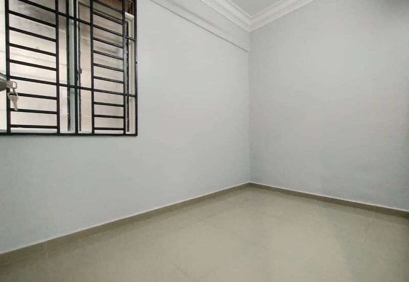 Bukit Indah Flat Limited Fully Renovated / Good For Invest / 1st Buyer can get 100% Loan
