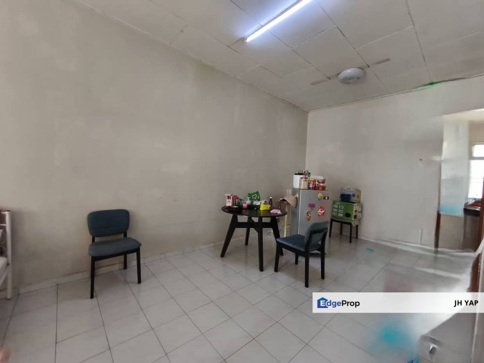 Senai Utama 1-Storey Terrace House / Senai Utama 1-Storey Terrace House / , Johor, Senai