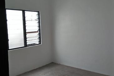 Kluang / Taman Intan / Low Cost / Double Storey / Best Deal / Rm130K Only /
