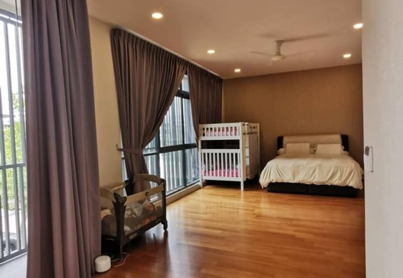 Noble Park @ East Ledang