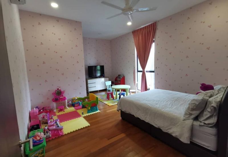 Noble Park @ East Ledang