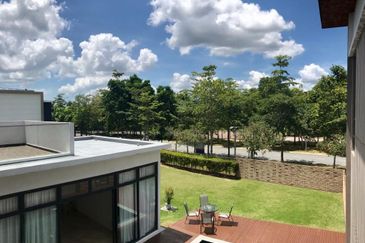 Noble Park @ East Ledang