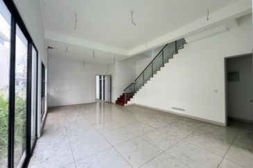 The Canal Garden South, Horizon Hills