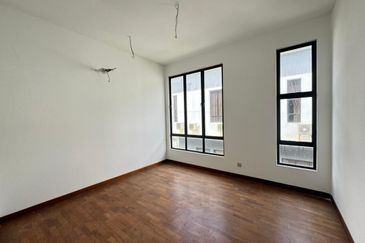 The Canal Garden South, Horizon Hills