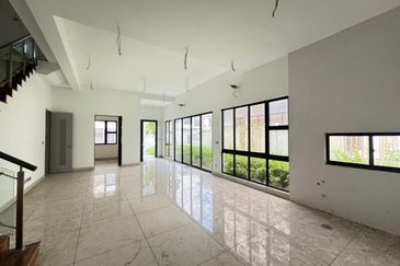 The Canal Garden South, Horizon Hills