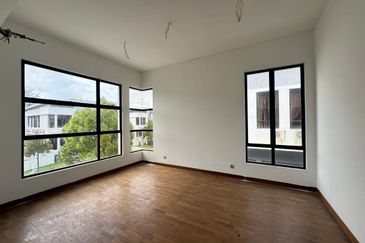 The Canal Garden South, Horizon Hills