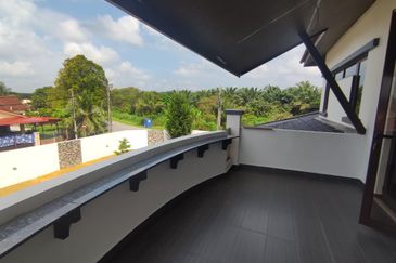 Taman Suria, Simpang Renggam