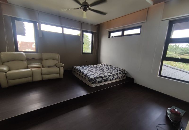 Taman Suria, Simpang Renggam