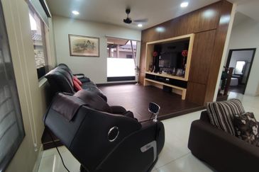 Taman Suria, Simpang Renggam