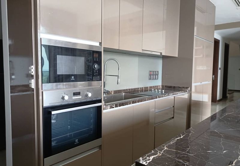 Puteri Cove Residences