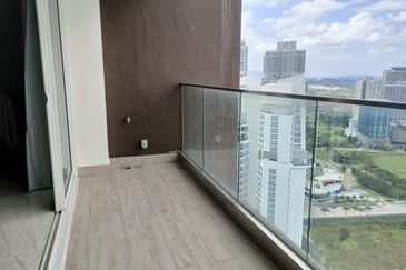 Puteri Cove Residences