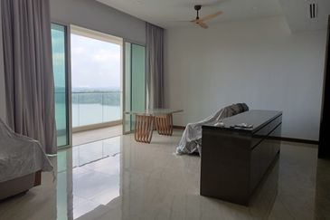 Puteri Cove Residences