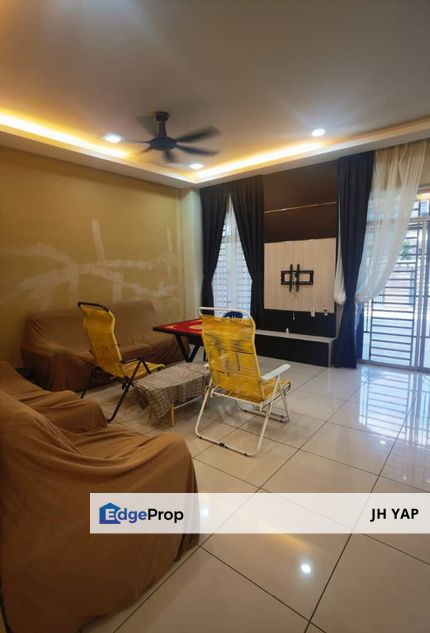 Kulai Bandar Putra / Double Storey / Renovated Super link 26x75 / Guard & Gated / Asking Rm2500, Johor, Kulai