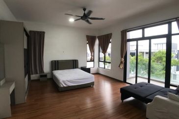 Garden Villa @ Bukit Indah 2