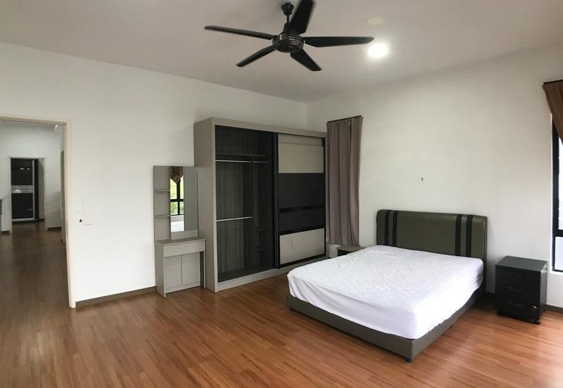 Garden Villa @ Bukit Indah 2