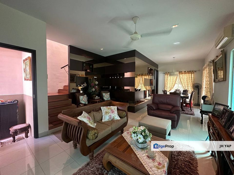 Leisure Farm Bayou TownHouse Rm600K ONLY !!!!, Johor, Gelang Patah