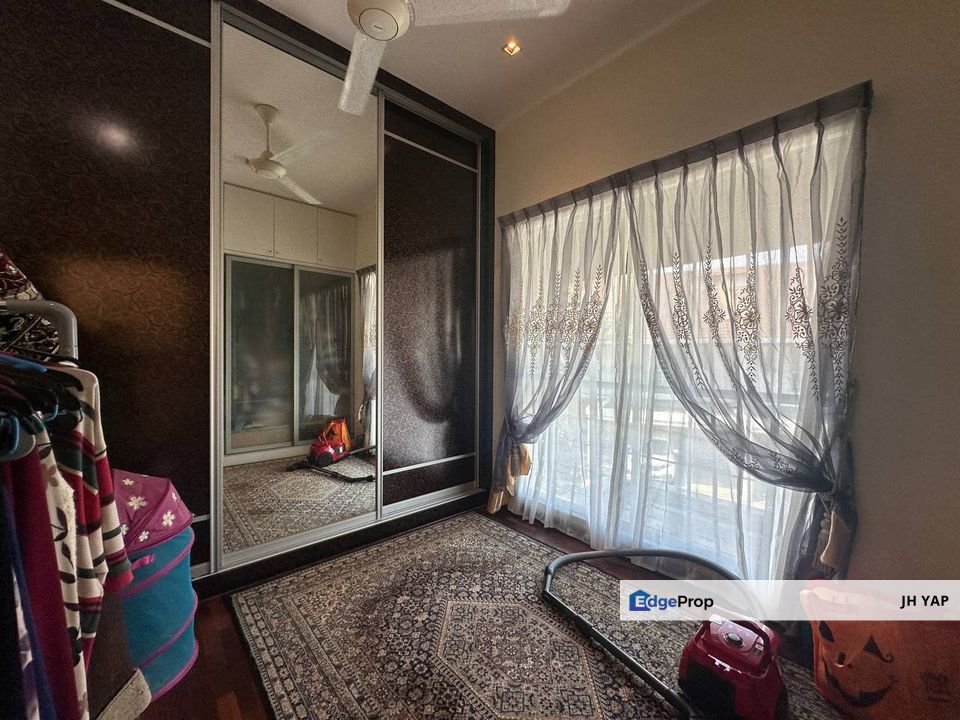 Leisure Farm Bayou TownHouse Rm600K ONLY !!!!, Johor, Gelang Patah