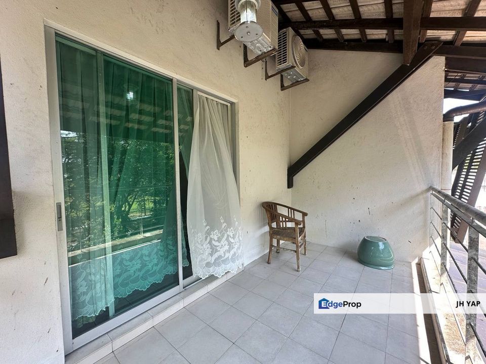 Leisure Farm Bayou TownHouse Rm600K ONLY !!!!, Johor, Gelang Patah