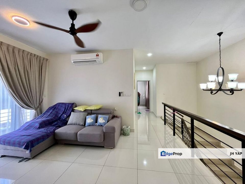 Kulai Indahpura Best Deal Raintree Residence come w/Fully Furnished / Limited Unit Please call detail , Johor, Kulai