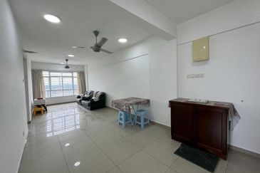 Midas Perling Apartment