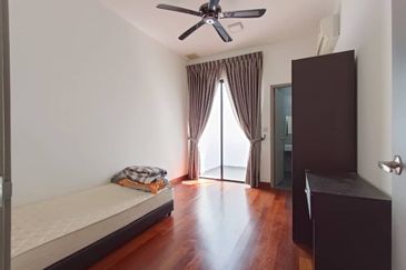 The Canal Garden South, Horizon Hills