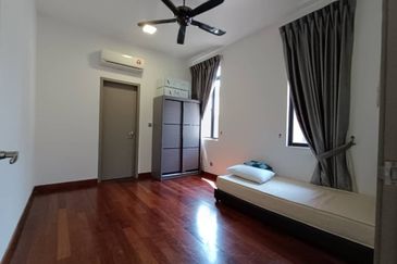 The Canal Garden South, Horizon Hills