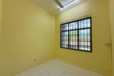 Summer Park Townhouse (Pangsapuri Alam Jaya), Bandar Baru Seri Alam