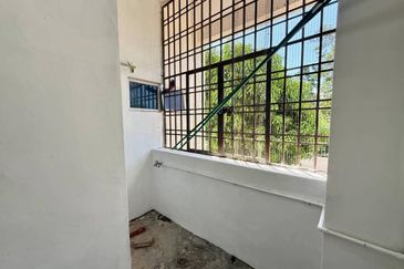 Summer Park Townhouse (Pangsapuri Alam Jaya), Bandar Baru Seri Alam